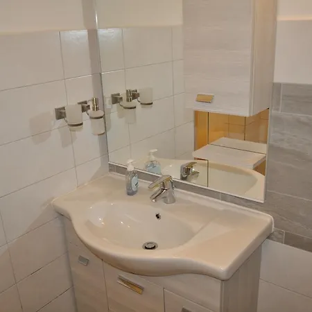 Casa Petrolli Каннобио