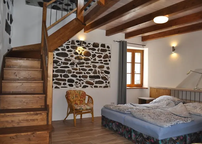 Casa Petrolli קנוביו