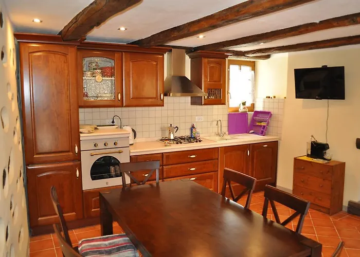 アパート Casa Petrolli カンノビオ