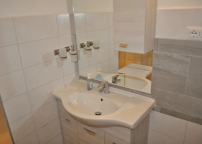 Casa Petrolli カンノビオ